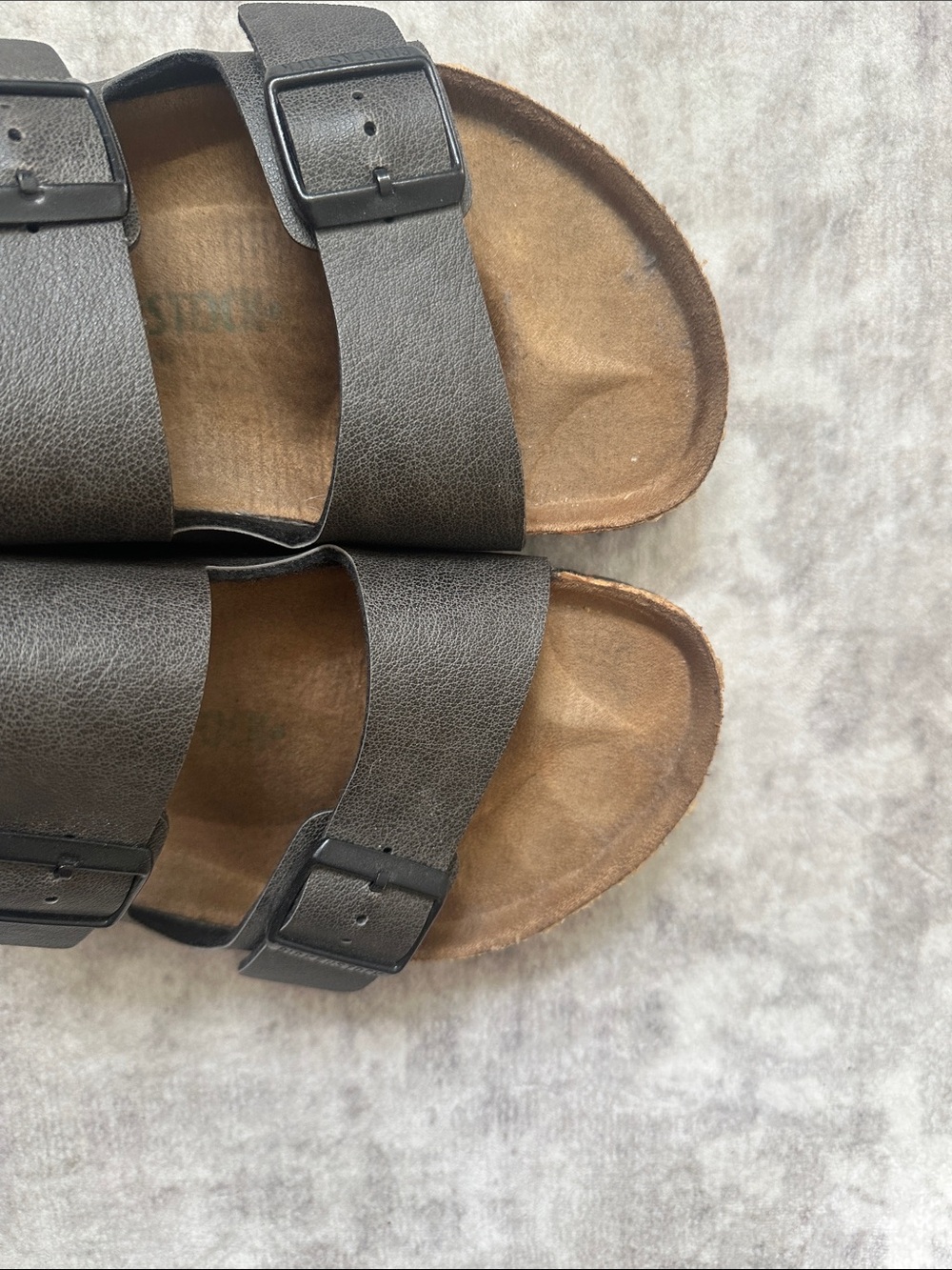 Like new Birkenstock Arizona Double-Strap Sandals - Picture 6 of 6